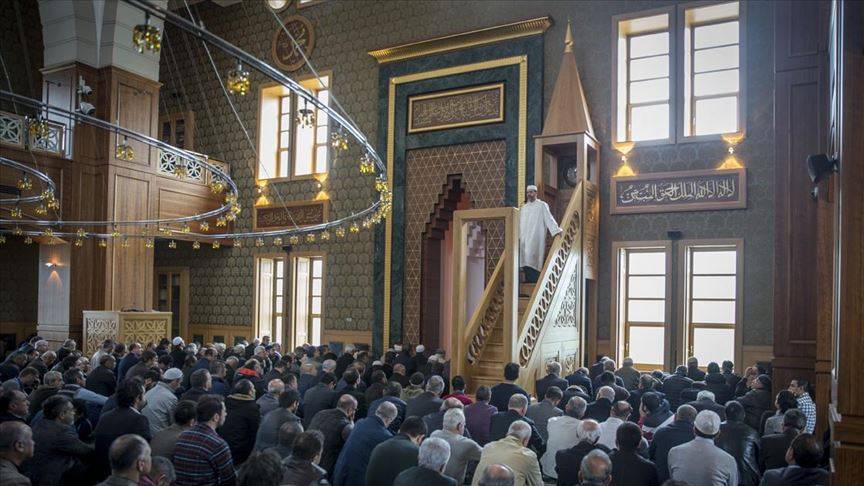 Diyanet haftanın Cuma hutbesini yayımladı! 24 Ekim 2025 Cuma Hutbesi’nde “Birlikte bereket, kardeşlikte rahmet vardır” mesajı 6